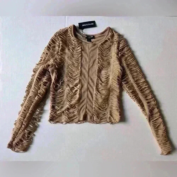 PrettyLittleThings Set of 2 Y2K Petite Taupe Textured Jersey Mini Skirt and Top - Picture 6 of 10